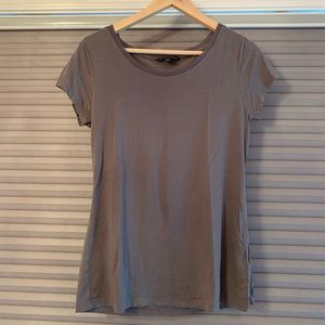 Grey t-shirt